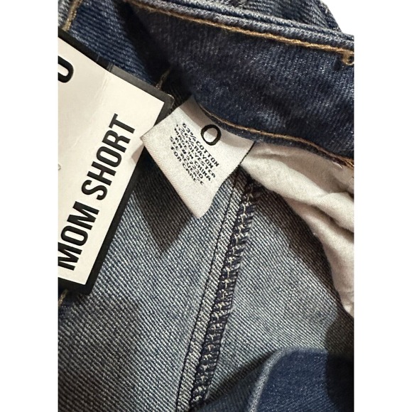 Almost Famous Mom Shorts Women's SZ0 Mid-Rise Blue Denim Distressed - Picture 5 of 7